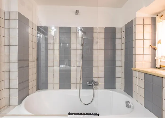 Apartamento Vg Fontana Di Trevi - 5 Stelle Proietti